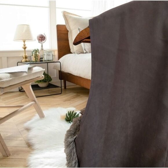 VINTAGE LORI WEIDNER SILVER GREY FAUR FUR VEST SUEDE BACK FAUX FOX HAIR - Picture 13 of 16